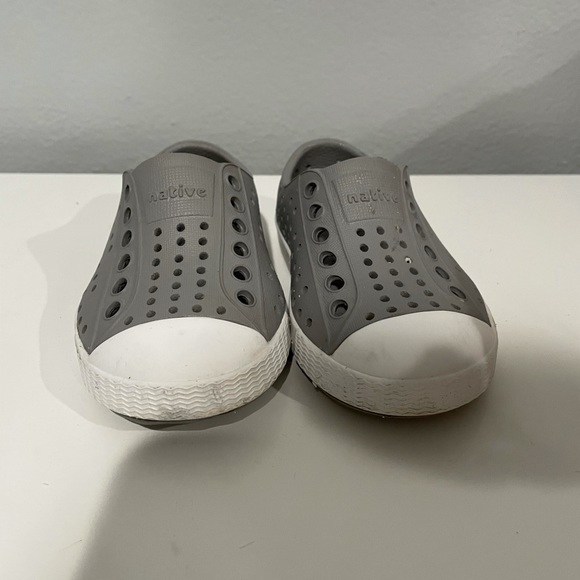 Native shoes - Picture 1 of 4